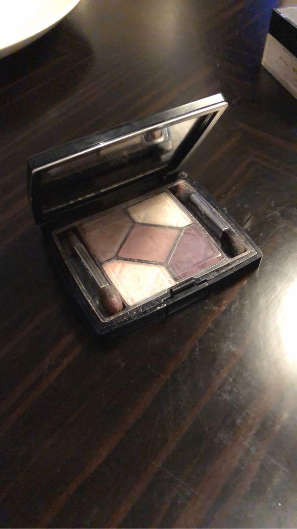 女生旅游用什么护肤品+彩砖 女生旅游用什么护肤品+彩砖