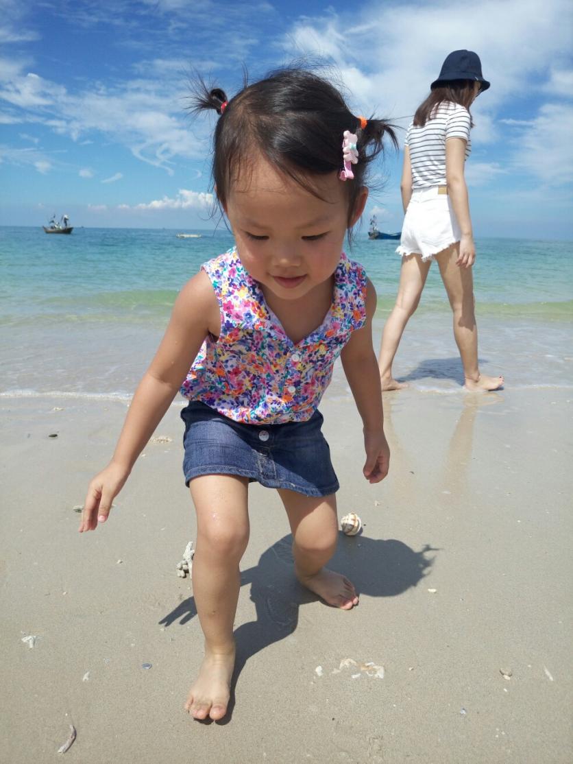 北海涠洲岛美女妈妈女儿母女游记 北海涠洲岛美女妈妈女儿母女游记