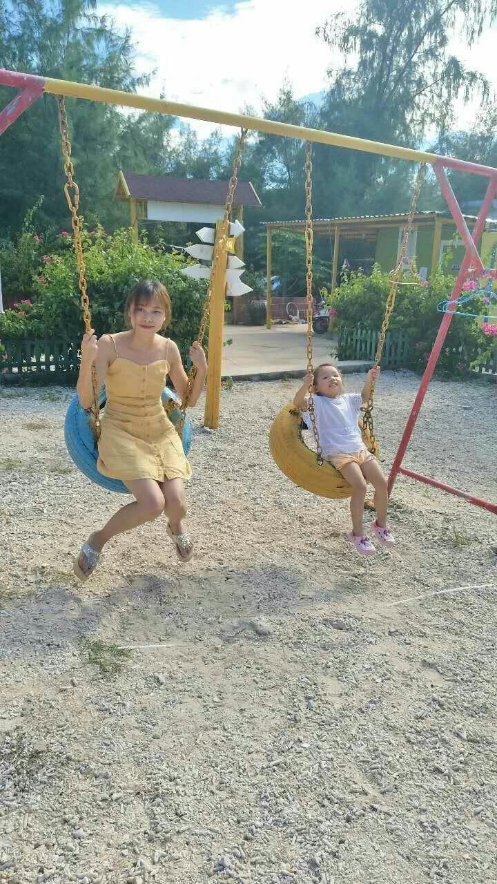 北海涠洲岛美女妈妈女儿母女游记 北海涠洲岛美女妈妈女儿母女游记