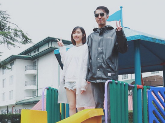 旅游怎么拍情侣照 情侣旅游拍照姿势 旅游怎么拍情侣照 情侣旅游拍照姿势